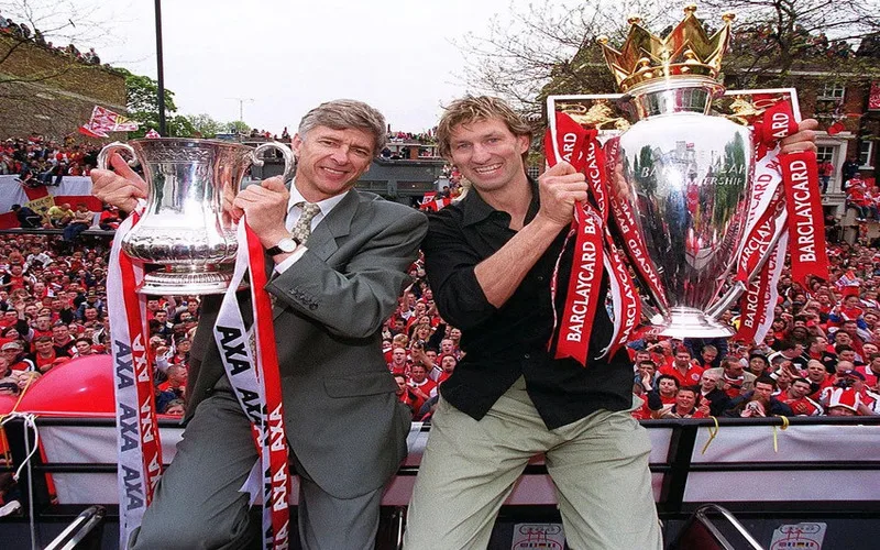 arsene wenger la ai hanh trinh tro thanh hlv huyen thoai