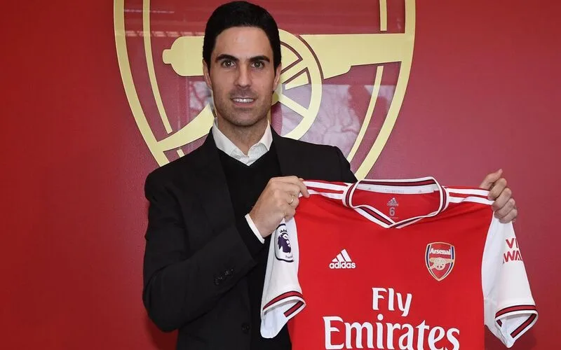 mikel arteta la ai hanh trinh dua arsenal tro lai dinh cao