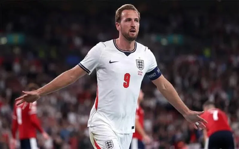 harry kane cuoc doi va su nghiep cua ngoi sao bayern munich